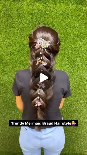 Indian Bridal Hairstyles With Dupatta, Indian Braided Hairstyles, Hairstyles For Indian Wedding, Intricate Braids, Mermaid Braid, Indian Wedding Video, Messy Braids, Braid Hairstyle, Beachy Vibes