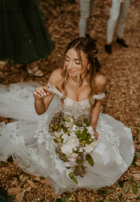 Butterfly wedding Shrek Wedding, Butterfly Wedding Dress, Butterfly Release, Butterfly Forest, Forest Fairytale, Wedding Butterfly, Wedding Forest, Brooklyn And Bailey, Classy Wedding Dress