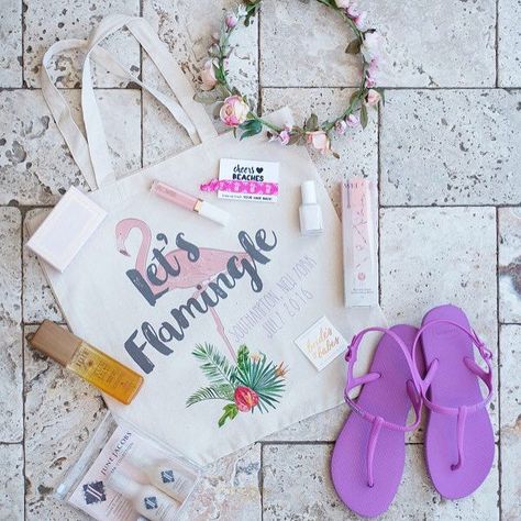 Now that it's the unofficial start of the summer it's time to get the bachelorette parties started! Don't forget our oh so adorable LET'S FLAMINGLE tote bags for your girls. The oh so perfect beach bag favor and memento!! 📷 credit @redoakweddings Summer Bachelorette Party Ideas, Poolside Bachelorette Party, Bachelorette Party Tote Bags, Summer Bachelorette, Bachelorette Pool, Summer Bachelorette Party, Flamingo Tote Bag, Bachelorette Pool Party, Perfect Beach Bag