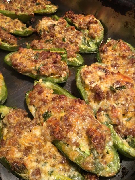 Chicken Stuffed Jalapenos, Stuffed Jalapenos, Keto Stuffed Peppers, Homemade Taco Seasoning Recipe, Grandma Cooking, Jalapeno Recipes, Jalapeno Peppers, Bell Pepper Recipes, Chicken Stuffed