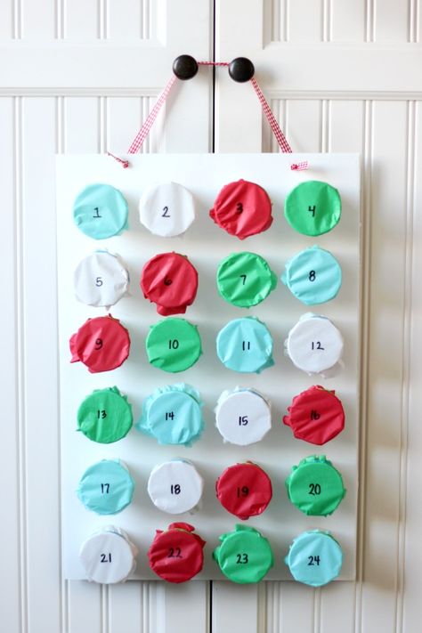 Kid Made Christmas Gifts, Make An Advent Calendar, Calendar Advent, Birthday Countdown, Advent Calendars For Kids, Advent Calenders, Kids Holiday Gifts, Diy Advent Calendar, Kids Calendar