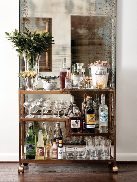 Stylish Bars and Bar Carts with a Collected Look - Cindy Hattersley Design Bar Trolley, Gold Bar Cart, Bar Cart Styling, Bar Vintage, Mini Bars, Bar Cart Decor, Casa Vintage, Home Bar Decor, Mobile Bar