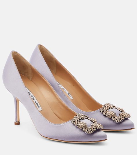 Manolo Blahnik Maysale, Manolo Blahnik Hangisi, Mid Heels Pumps, Manolo Blahnik Shoes, Satin Pumps, Luxury Women Fashion, Lilac Purple, High Heel Pumps, Manolo Blahnik