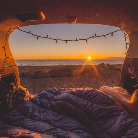 Camping Aesthetic Friends, Life Budget, Van Life Aesthetic, Outdoors Aesthetic, Aesthetic Camping, Summer Vibes Adventure, Summer Vibes Friends, North Sydney, Kombi Home