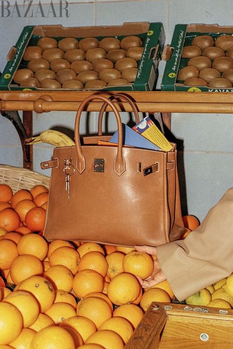 Jacquemus Summer, Hermes Birkin Bag, Fashion Still Life, Photography Bags, Bag Display, Prop Styling, Jane Birkin, Bags Aesthetic, Branding Photoshoot