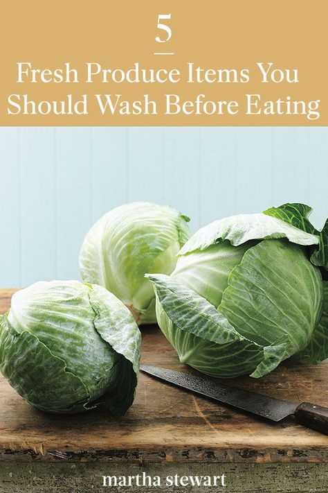 Learn how to wash vegetables and fruit, so they are truly clean and free of any dirt and germs. Click here to read the full food cleaning article along with other smart cooking tips. #marthstewart #healthyfood #healthydiet #healthytips #nutritiontips #healthyrecipes Wash Vegetables, How To Wash Vegetables, Smart Cooking, Diets For Beginners, Reduce Food Waste, Fresh Fruits And Vegetables, Low Carb Keto Recipes, Keto Diet For Beginners, Keto Diet Plan