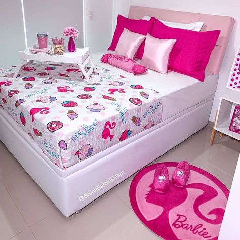 My room style on Instagram: “🌸💖 Pinky Bedroom 💖🌸 Do you like the color? Yes or No ? 🌷 Follow @mywonderfulroom for more ! Credit @brunabarbiedecor” Barbie Room Ideas Bedrooms For Kids, Barbie Bedroom Decor, Barbie Bedroom Ideas Kids, Barbie Bedroom Ideas, Barbie Room Decor, Girls Room Diy, Barbie Bedroom, Kids Bedroom Storage, Girl Apartment Decor