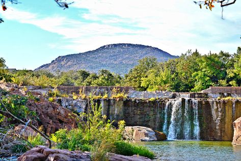 Medicine Park In Oklahoma Is One Of The Coolest Small Towns In The U.S. Medicine Park Oklahoma, Oklahoma Attractions, Wichita Mountains, Oklahoma Travel, Lake Swimming, Travel Oklahoma, Oklahoma State University, Gorgeous Scenery, Oklahoma Sooners