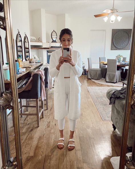 Wedding Getting Ready Lounge Set, Getting Ready Sweatsuit Wedding, Comfy Getting Ready Outfit Wedding, Bridal Morning Outfits, Wedding Morning Getting Ready Outfit, Winter Wedding Getting Ready Outfit, Bride Morning Of Wedding Outfit, Bridal Party Sweat Suits, Sweatpants Shorts Outfit