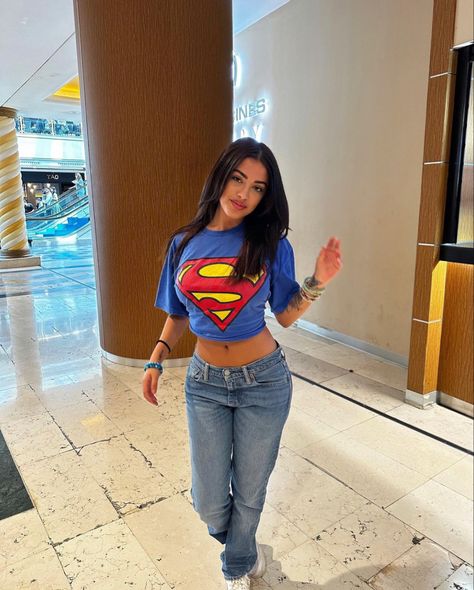 Malu Trevejo Outfits, Malu Trevejo, Baddie Outfits Casual, Baddie Outfits, Face Claims, Superman, Aesthetic Pictures, Fashion Inspo Outfits, Fashion Inspo