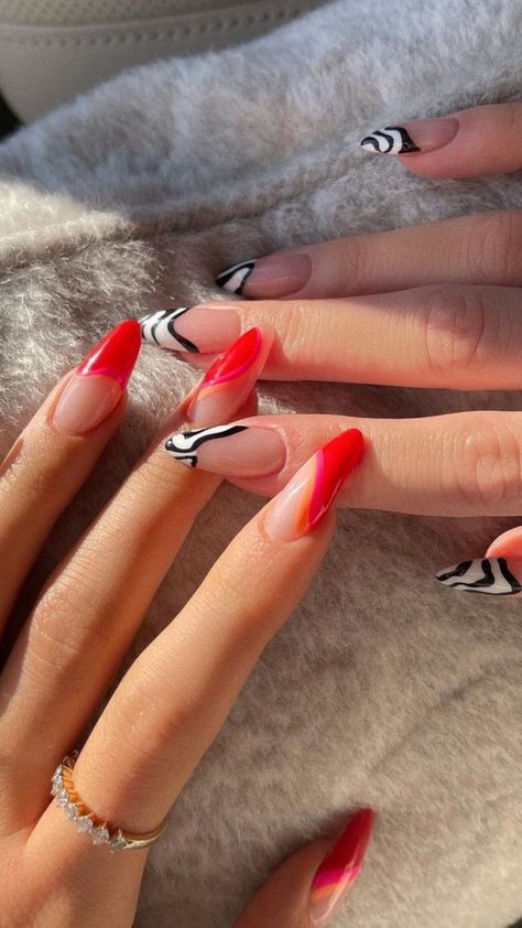 French Manicure Acrylic Nails, Best Summer Nails, Summer Nails Ideas, Neon Nail Polish, Celebrity Nails, Eye Makeup Steps, Neon Nails, K K, Fire Nails