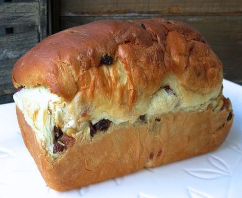 Fruit And Nut Bread Recipes, Sweet Fruit Bread Recipes, Fruit Bread Recipes Yeast, Fruit Bread Machine Recipes, Bread Machine Fruit Bread, Bread Machine Fruit Bread Recipes, Dried Fruit Bread Recipes, Canadian Christmas Food, Fruit Bread Recipes Loaf Pan