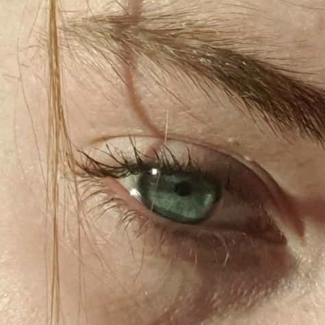 Kass Green Eyes In Sunlight, Blue Eyes In Sunlight, Esther Core, Injury Makeup, Eye Photos, Green Eyes Blonde Hair, Blue Eyes Aesthetic, Jade Eyes, Ashlynn Ella