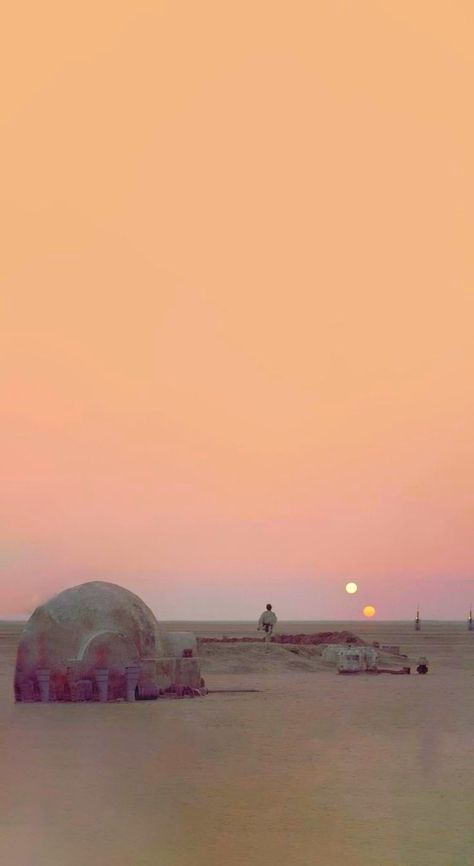 Tatooine Drawing, Tatooine Sunset Wallpaper, Tattooine Star Wars, Tatooine Aesthetic, Crochet Making, Aesthetic Star, Star Wars Planets, Pendant Ideas, Padme Amidala