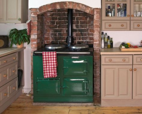 AGA Cooker Tips and Tricks: Everyday Hacks for your AGA | Ovenclean Blog Aga Oven, Aga Kitchen, Aga Range Cooker, Aga Range, Aga Cooker, House Loft, Everyday Hacks, Kitchen Roll, Uk Kitchen