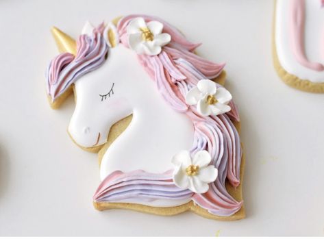 Unicorn Head Cookies Decorated, Pastel Unicorn Cookies, Unicorn Sugar Cookies Royal Icing, Unicorn Cookies Decorated, Unicorn Sugar Cookies, Unicorn Desserts, Princess Cookies, Happy Birthday Kids, Birthday Baking