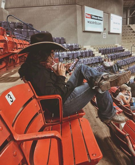 Punchy Western Aesthetic, Western Rodeo Aesthetic, Abbycore Aesthetic, Rodeo Asethic, Barrel Racer Outfit, Western Summer Aesthetic, Rodeo Mom Aesthetic, Rodeo Life Aesthetic, Rodeo Queen Aesthetic