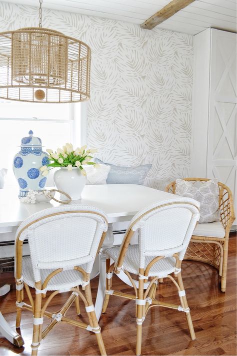 Beach Dining Room Wallpaper, Wallpaper For Dinning Room Accent Wall, Serena And Lily Wallpaper Dining Room, Coastal Dining Room Wallpaper, Coastal Kitchen Wallpaper, Coastal Wallpaper Accent Wall, Dinning Room Wallpaper, Den Remodel, Serena And Lily Wallpaper