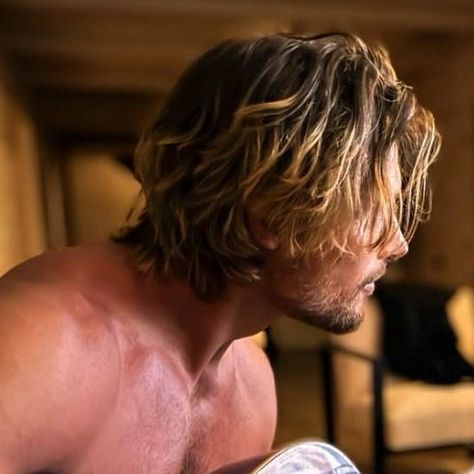 Gabriel Aubry on Instagram: "Sunday kind of vibe 🎵🎸🎶 And for those who don’t know.. That is my song 😎 #cafefuego #song #troublemakerstudios #martin #acoustic #guitar #martinguitar #black #gabrielaubry #sunday #vibes #longhair #blonde" R'bonney Gabriel, The Good Ones Lyrics Gabby Barrett, Gabriel Aubry, Gabriel Memes, Sunday Vibes, Boy Haircuts, Martin Acoustic Guitar, Martin Guitar, October 1