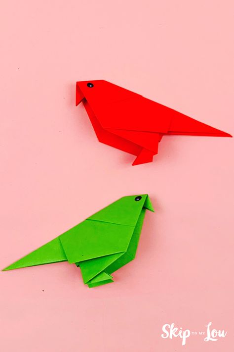 How to Make an Origami Parrot: A Step-by-Step Tutorial Parrot Origami, Origami Parrot, Easy Origami Animals, Origami Butterfly Easy, Origami Frog, Paper Bird, Skip To My Lou, Holiday Crafts Diy, Origami Bird