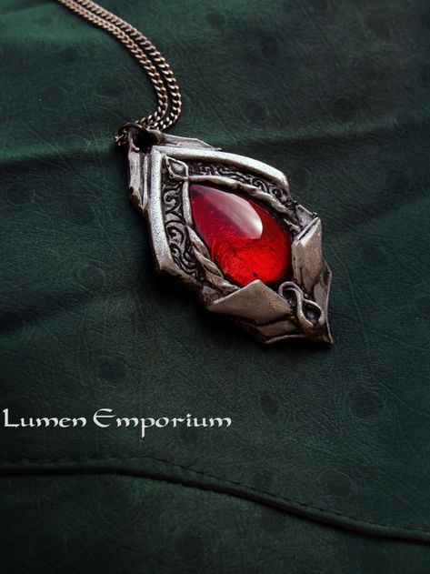 Fantasy Necklace Art, Larp Accessories, Jewelry Vampire, Vampire Necklace, Vampire Jewelry, Fantasy Necklace, Jewelry Gothic, Necklace Gothic, Medieval Jewelry