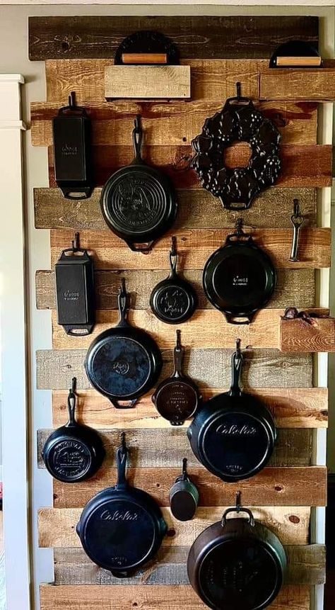 Displaying Cast Iron Cookware, Cast Iron Skillet Decor, Cast Iron Skillet Wall Display, Cast Iron Wall Display, Cast Iron Display Ideas, Cast Iron Storage Ideas, Cast Iron Cookware Display, Dark Academia Kitchen, Cookware Display