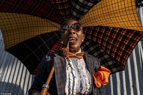 The dapper ladies and gentlemen of the Congo | Daily Mail Online Vintage Family Pictures, Jm Weston, Solange Knowles, Big Guys, Taxi Driver, Lady And Gentlemen, The Times, Italian Style, Dandy