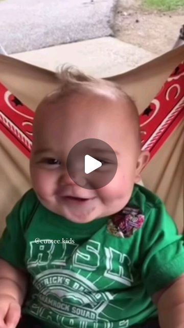 Just Checking In On You Images Funny, Laughing Babies Video, Babies Laughing Video, Baby Smile Video, Cute Kids Videos, Just Checking In On You Images, Funny Try Not To Laugh Videos, Angry Baby Face, Laughing Reaction Pic