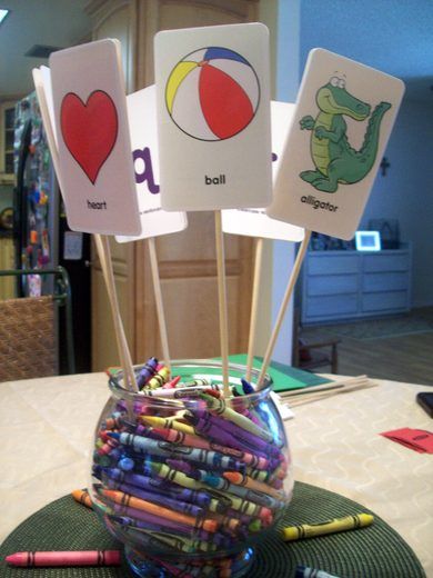 Vase with crayons could be used for a table decoration and to use to color the paper table cloth at a kids party. School Centerpieces, Appreciation Themes, Back To School Party Ideas, Graduation Reception, Dive In Movie, Retirement Party Themes, School Party Ideas, Kindergarten Party, Teacher Party