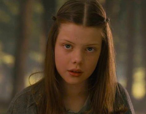 Lucy Pevensie Description: The youngest of the Pevensie children, the second Daughter of Eve, and the first to discover Narnia through Professor Kirke’s spare wardrobe, Lucy Pevensie is by far the most faithful and sincere out of her two brothers and sister, having full belief in others. Her faithfulness and kindness as garnered her a strong link with Narnia and its denizens, even calling upon deities of old. Surely a link that strong and bountiful will surely lead her enemies into checkma. Chronicles Of Narnia Cast, Narnia Cast, Narnia Movies, Lucy Pevensie, Deanna Troi, Marina Sirtis, Narnia 3, Edmund Pevensie, Sci Fi Tv Series