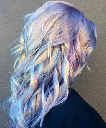 Lavender Grey Hair, Silver Hair Dye, Trendy We Fryzurach, Holographic Hair, Opal Hair, Mermaid Hair Color, Grey Hair Dye, Silver Hair Color, Silver Grey Hair