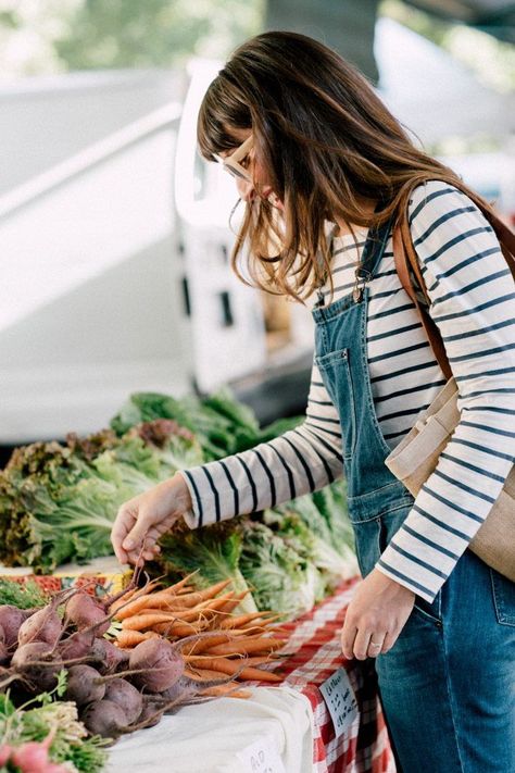 Boden Boys, Farmers Market Recipes, Delicious Veggies, Cooking Photography, Summer Packing, Organic Fashion, Local Farmers Market, Local Farm, Branding Photoshoot