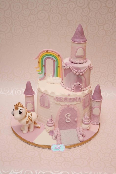 Fondant unicorn castle cake with rainbow Fondant Unicorn, Cake With Rainbow, Unicorn Castle, Castle Cake Topper, Sixth Birthday, Decorating Wedding, Cake Topper Tutorial, Castle Cake, Sweet Cravings