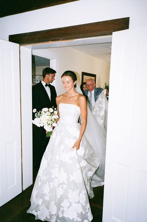 Wedding Dress Carolina Herrera, Ralph Lauren Wedding, Suit Supply, Nantucket Wedding, Future Wedding Plans, Wedding Aesthetic, Classy Wedding, Black Tie Wedding, Dress Inspo