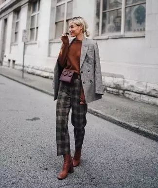 Adaline Bowman, Street Style Bags, Winter Chic, Fashion Trends Winter, Looks Street Style, Outfit Trends, Plaid Pants, Street Style Looks, Look Casual