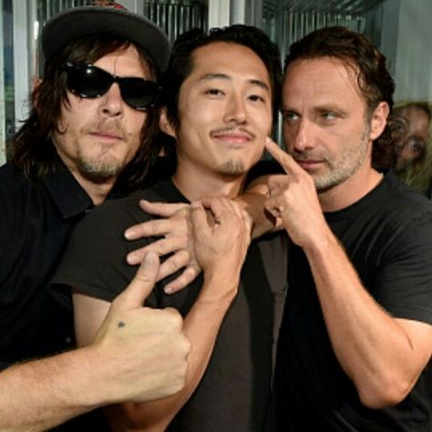 Daryl, Glenn & Rick 7/10/15 Daryl And Rick, Twd Funny, Glenn Rhee, Steven Yeun, Walking Dead Cast, Andrew Lincoln, Fear The Walking Dead, San Diego Comic Con, Rick Grimes