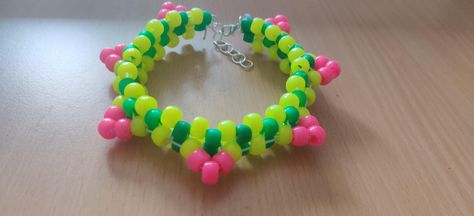 Kandi Inspiration, Bracelets Kandi, Art Stall, Kandi Cuff Patterns, Pony Bead Projects, Kandi Inspo, Diy Kandi Bracelets, Pony Bead Bracelets, Pony Bead Crafts