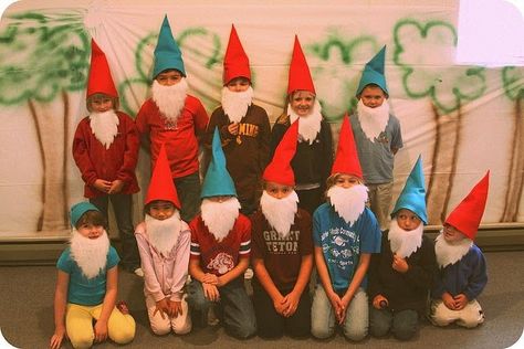 Gnome Birthday Party, Elf Themed Christmas Party, Photobooth Idea, Gnome Beards, Woodland Creatures Party, Gnome Birthday, Gnome Party, Gnome Hats, Woodland Fairy Party