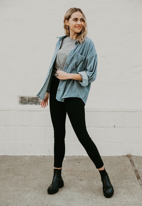 Teal Corduroy Jacket Outfit, Blue Courderoy Jacket Outfit, Blue Corduroy Jacket Outfit, Curdoroy Jacket Outfits, Corduroy Jacket Outfit, Spring Jacket Outfit, Fashion Brenda, Outfits Jeans, Lookbook Inspiration