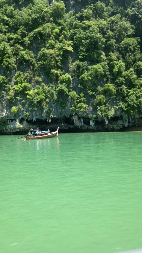 Travel | Thailand | aesthetic | aesthetics | green | sea | asia | nature | photography Thailand Nature Photography, Green Calm Aesthetic, Green Sea Aesthetic, Green Travel Aesthetic, Sea Green Aesthetic, Green Summer Aesthetic, Summer Apps, Vert Aesthetic, Asia Nature