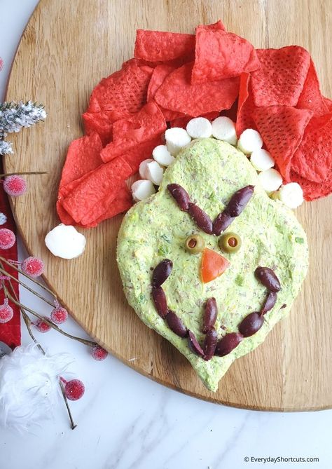 Grinch Cheese Ball - Everyday Shortcuts Grinch Cheese Ball, Grinch Christmas Party, Mexican Cheese, Cheese Tasting, Green Food Coloring, Christmas Party Food, Christmas Snacks, Bacon Cheese, Great Appetizers