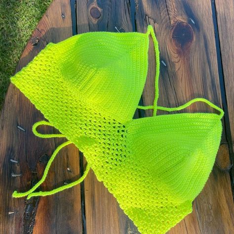 Mint Ltd on Instagram: “Thanks for your order @dnztc 🤗🤗🤗 ✨✨✨✨✨✨✨✨✨✨✨✨#your #order #ready #ship #crop #croptop #bra #bralette #neon #green #thanks #thankyou #for…” Neon Crochet, Thanks For Your Order, Neon Top, Green Crochet, Neon Green, Crochet Bikini, Crochet Projects, Bralette, Crochet Top