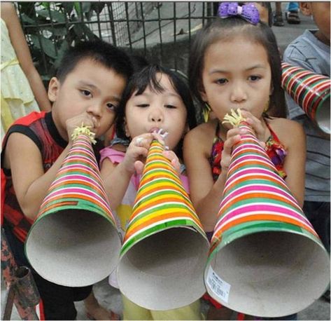 New Year Celebration in the Philippines | HubPages New Year Traditions, Cavite City, New Years Traditions, Philippine News, New Year's Eve Celebrations, Other Countries, New Year Celebration, The Philippines, Family Gifts