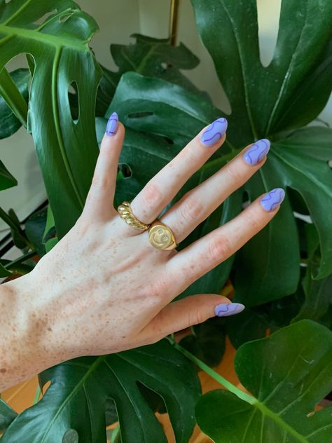 Purple Squiggle Nails, Short Round Nails Ideas, Summer Nails Round, Squiggle Nails, Nails Short Round, Nails Minimal, Nail Aesthetics, Short Round Nails, Nails Round