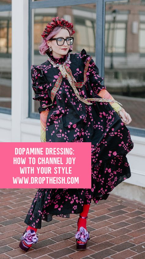 Dopamine Dressing: How To Channel Joy With Your Style Dopamine Dressing Outfit, Dopamine Dressing, Grey Home Decor, Style Muse, Mood Boosters, Metallic Shoes, Expressive Art, Blake Lively, Family Heirloom