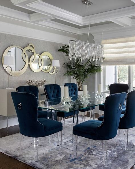 Holly | HV Design Group on Instagram: “This dining room is holiday-ready with a year round sparkle ✨ Design: HV Design Group 📸: @raquellangworthy.photo . . . #refreshrenewredo…” Dining Room Decor Blue, Glam Dining Room Decor, Blue Dining Room Decor, Big Living Room Decor, Luxury Apartment Decor, Dining Room Glam, Hollywood Regency Dining Room, Blue Dining Room Chairs, Blue Living Room Decor