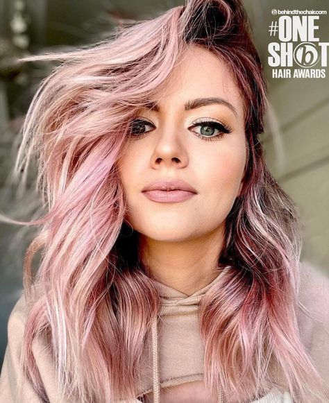 Funky Blonde Hair, Blonde Hair Blue Eyes Makeup, Rose Gold Hair Color Ideas, Gold Hair Color Ideas, Rose Blonde Hair, Hair Colors For Blue Eyes, Rose Gold Hair Blonde, Rose Hair Color, Gold Hair Dye