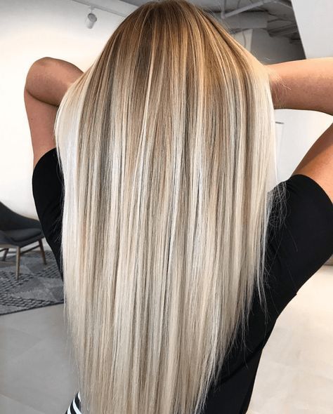 Hot Shot Warm Balayage Finalists 2019 - Behindthechair.com | Dyed blonde hair, Blonde hair with highlights, Blonde hair shades Curly Bob Wig, Warm Balayage, Summer Blonde Hair, Kadeřnické Trendy, Blonde Wigs, Dyed Blonde Hair, Vlasové Trendy, Frontal Hairstyles, Blonde Hair Inspiration