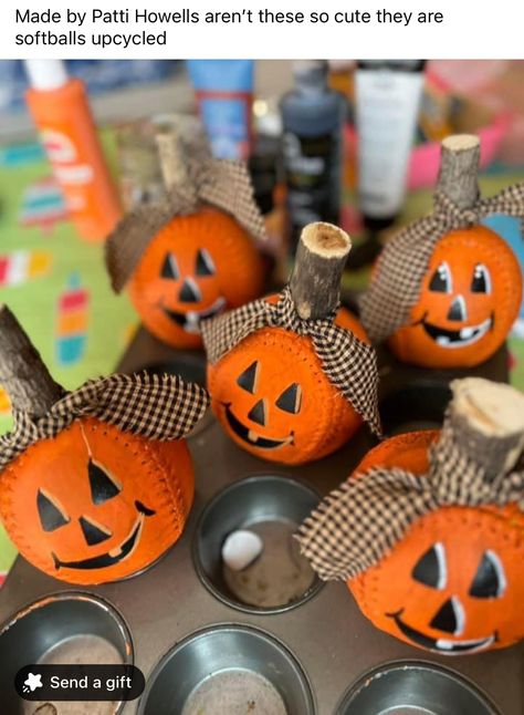 Halloween Sewing Crafts, Halloween Softball, Softball Crafts, Fall Pumpkin Crafts, Halloween Sewing, Casey Jones, Fall Thanksgiving Decor, Fall Crafts Diy, Halloween Diy Crafts