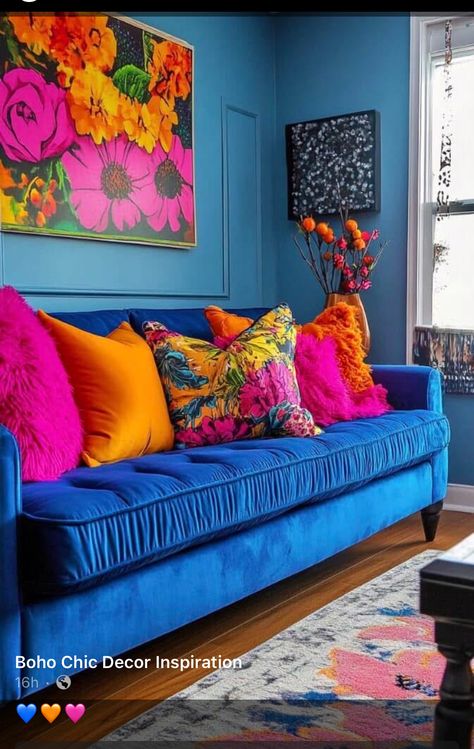 Blue And Fuschia Living Room, Peach Sofa Living Room Ideas, White Living Room With Pops Of Color, Colorful Houses Interior, Colorful Living Room Inspiration, Bright Living Room Ideas, Living Room Focal Point, Maximalist Rooms, Colorful Living Room Bright